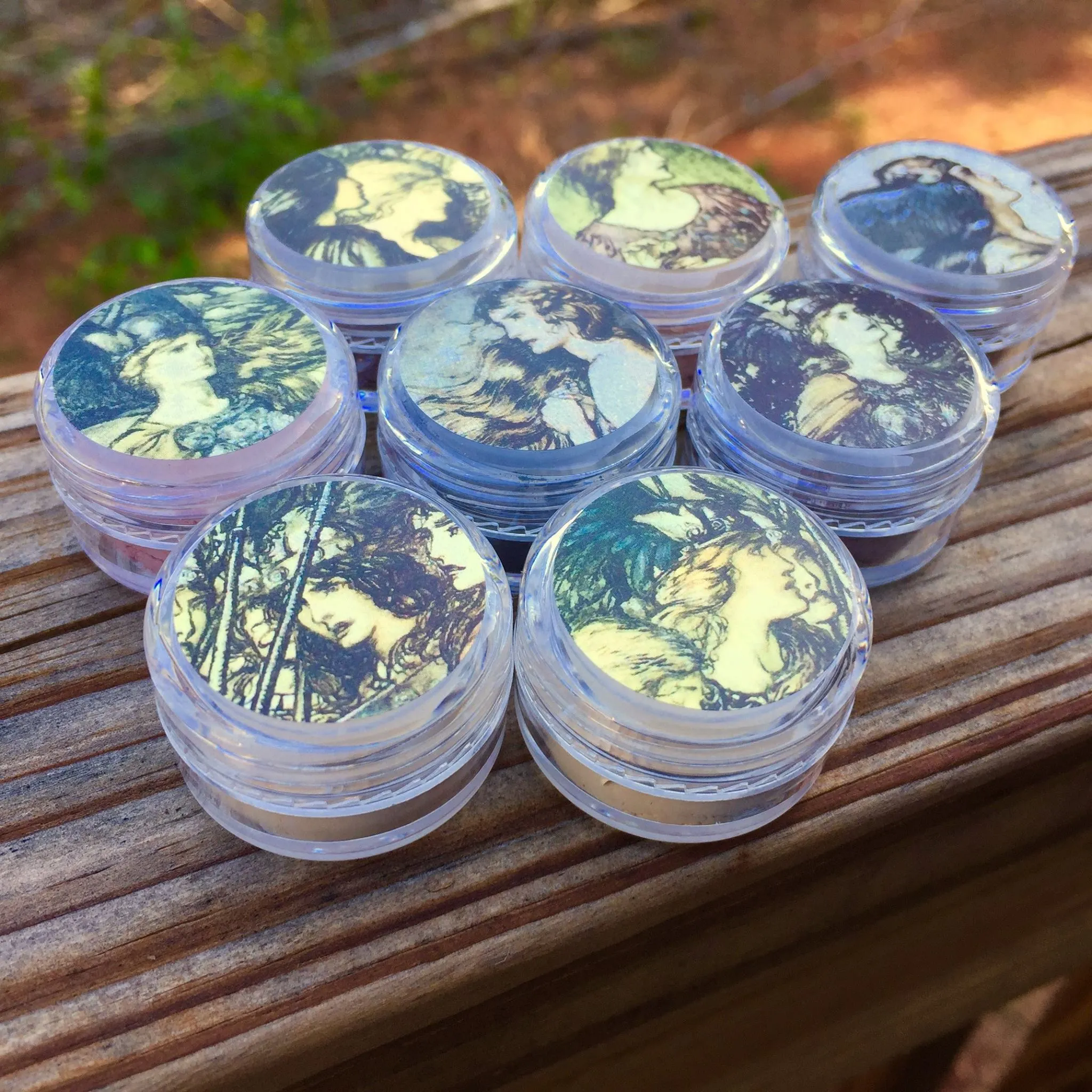 LOVIATAR - Matte Eyeshadow